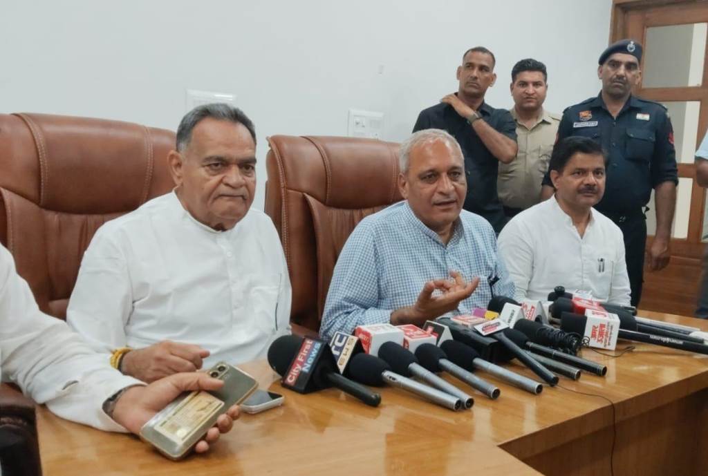 Meeting between CM NS Saini and the protest committee proves positive adequate clean drinking water to be supplied to Chanaut village via a dedicated pipeline from the Bhakra Canal